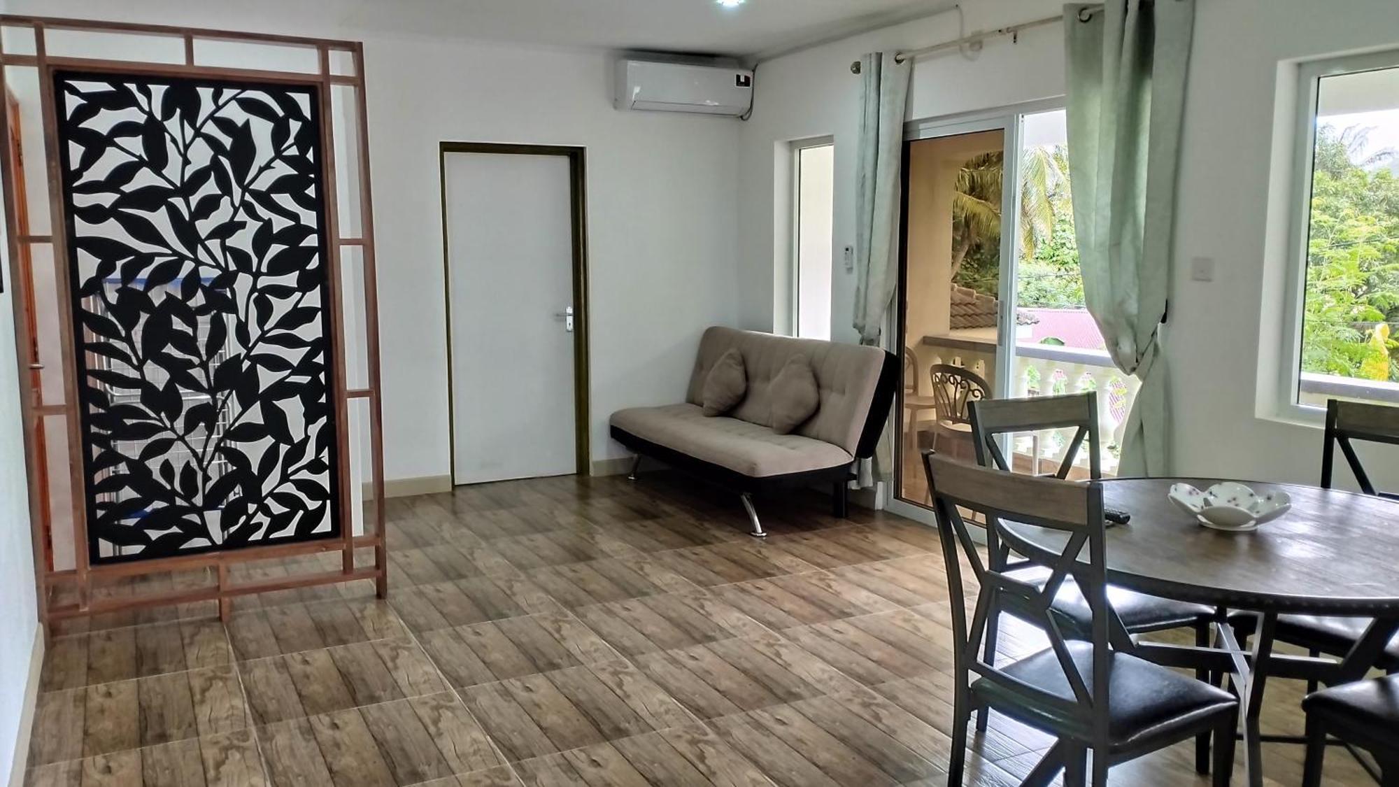 Dovass Self Catering Apartments Takamaka Habitación foto